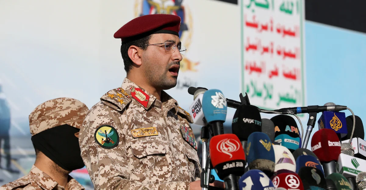 الحوثيون يكشفون عن استهداف سفينة عسكرية سعودية: احترقت بشكل كامل