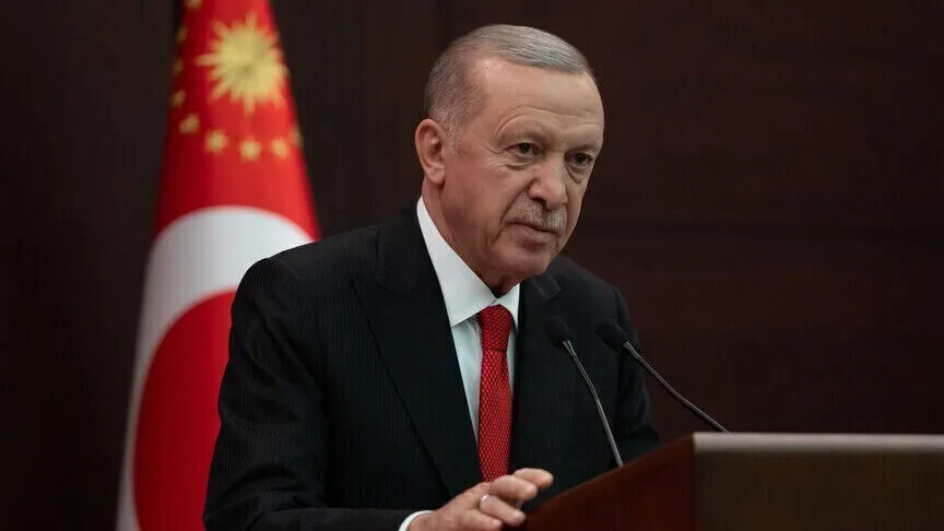 أردوغان يبحث مع تاكايتشي العلاقات التركية – اليابانية وقضايا إقليمية