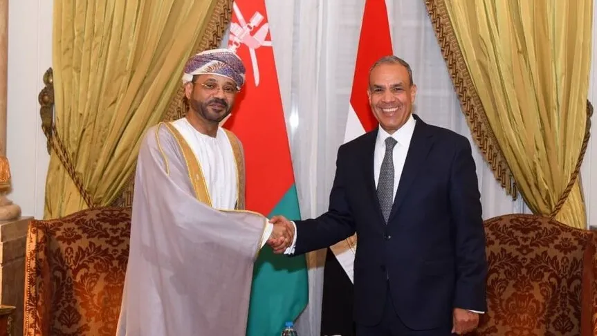 مصر وعُمان تدعوان الى تغليب الحلول الدبلوماسية وخفض التصعيد بالمنطقة