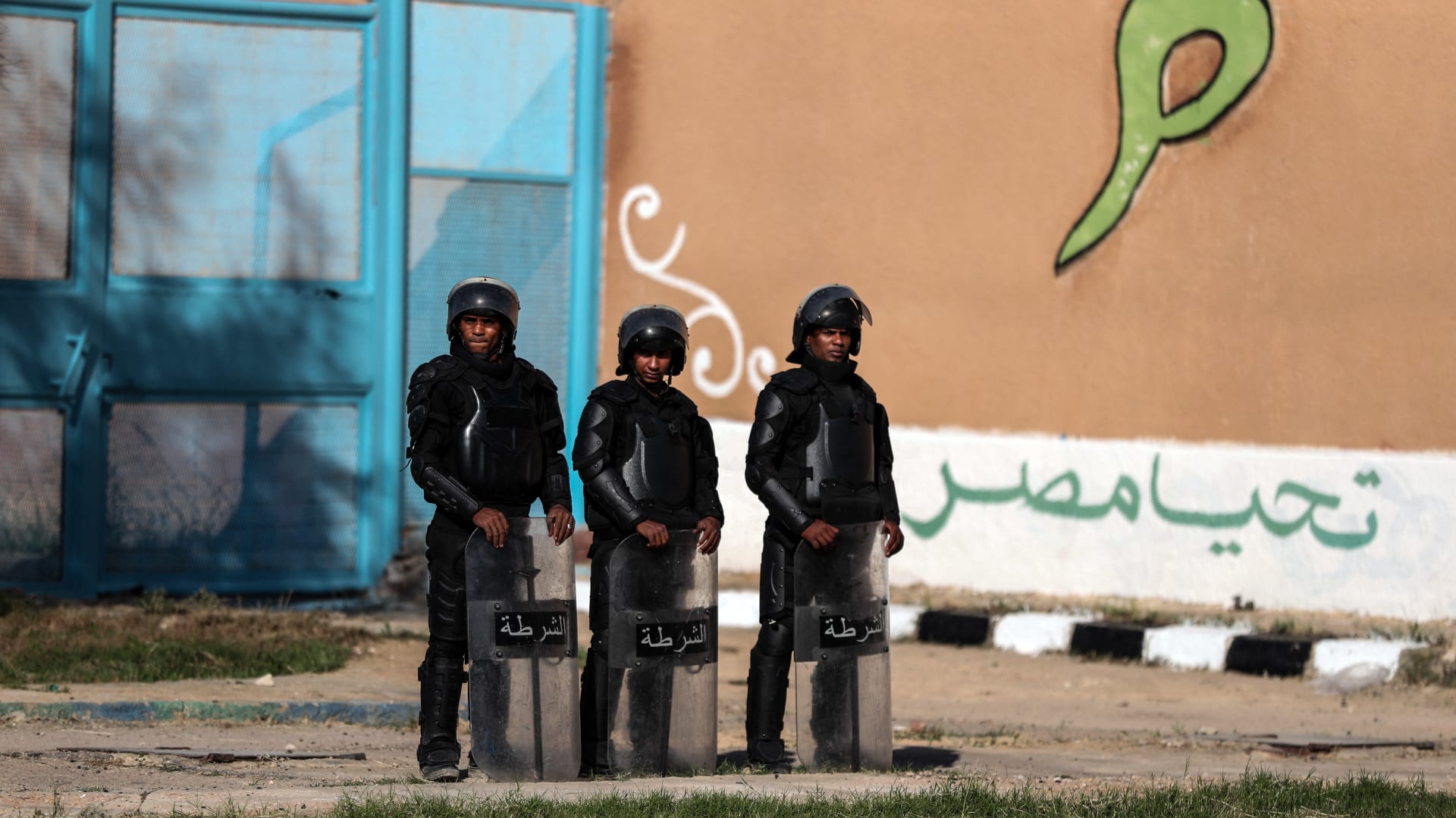 داخلية مصر تكشف حقيقة فيديو بتعدي أفراد شرطة على شخص بمستشفى