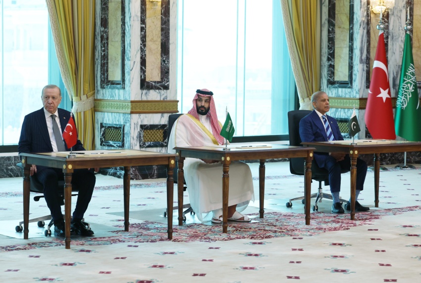 تحليل.. العراق حاضر في ترتيبات الشرق الأوسط الجديد ولا يمكن عزله عن تفاهمات مكة
