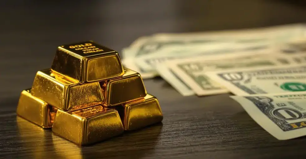 شفق نيوز..بعد قمة 3 أشهر.. الذهب يتراجع مع ترقب التضخم الأميركي وخطاب رئيس “الفيدرالي”