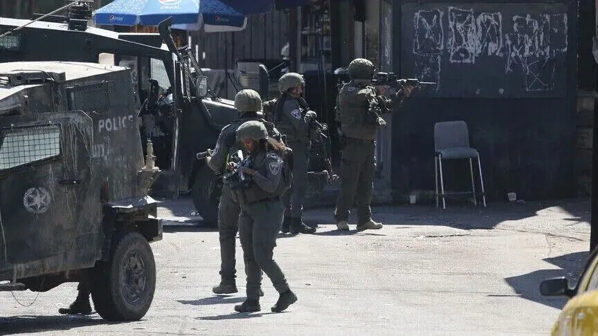الجيش الإسرائيلي يقتحم مناطق بالضفة ويعتقل 7 فلسطينيين
