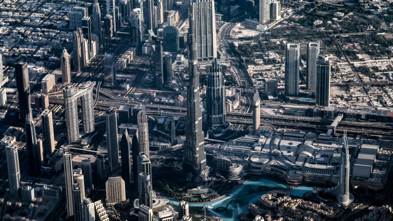 الإمارات تمنح ستارلينك رخصة لعشر سنوات لتقديم الإنترنت الفضائي