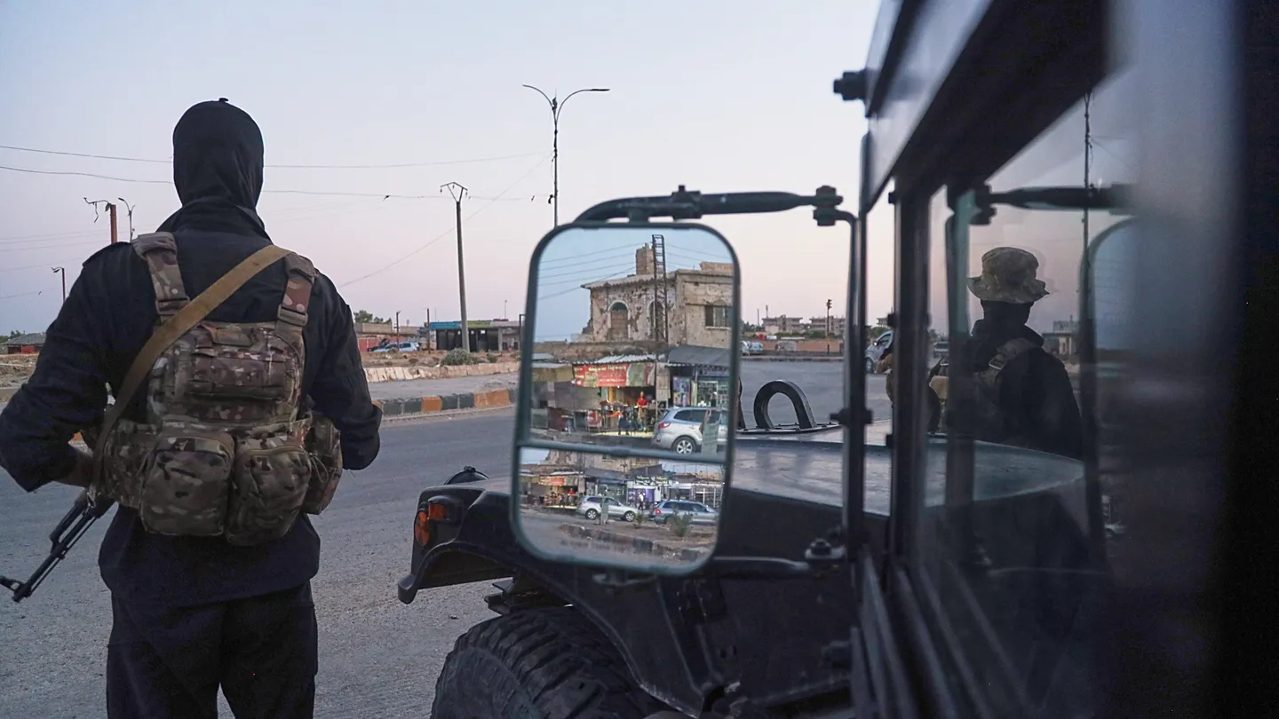 قصف إسرائيلي وتوغلات في جنوب سوريا.. وانفجار في الحسكة يودي بحياة شخصين