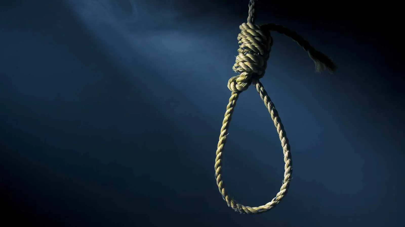 انتحار رجل بشنق نفسه في الديوانية