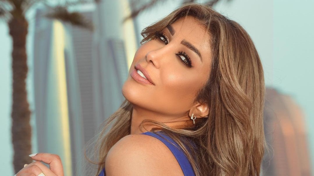 الفنانة اليمنية اروى تطرح «فلسفة»