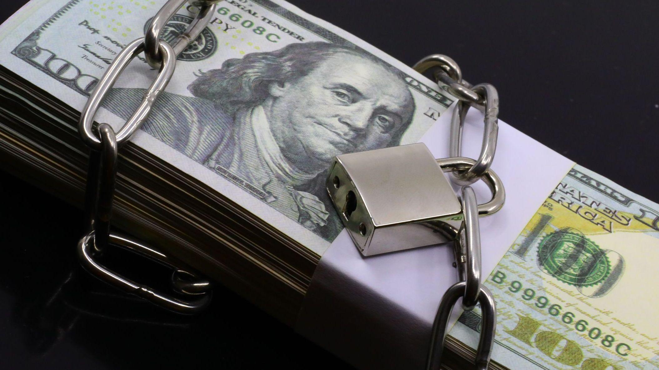 واشنطن تفرض عقوبات على فروع بنك مصر في الإمارات بسبب تعاملات مع إيران
