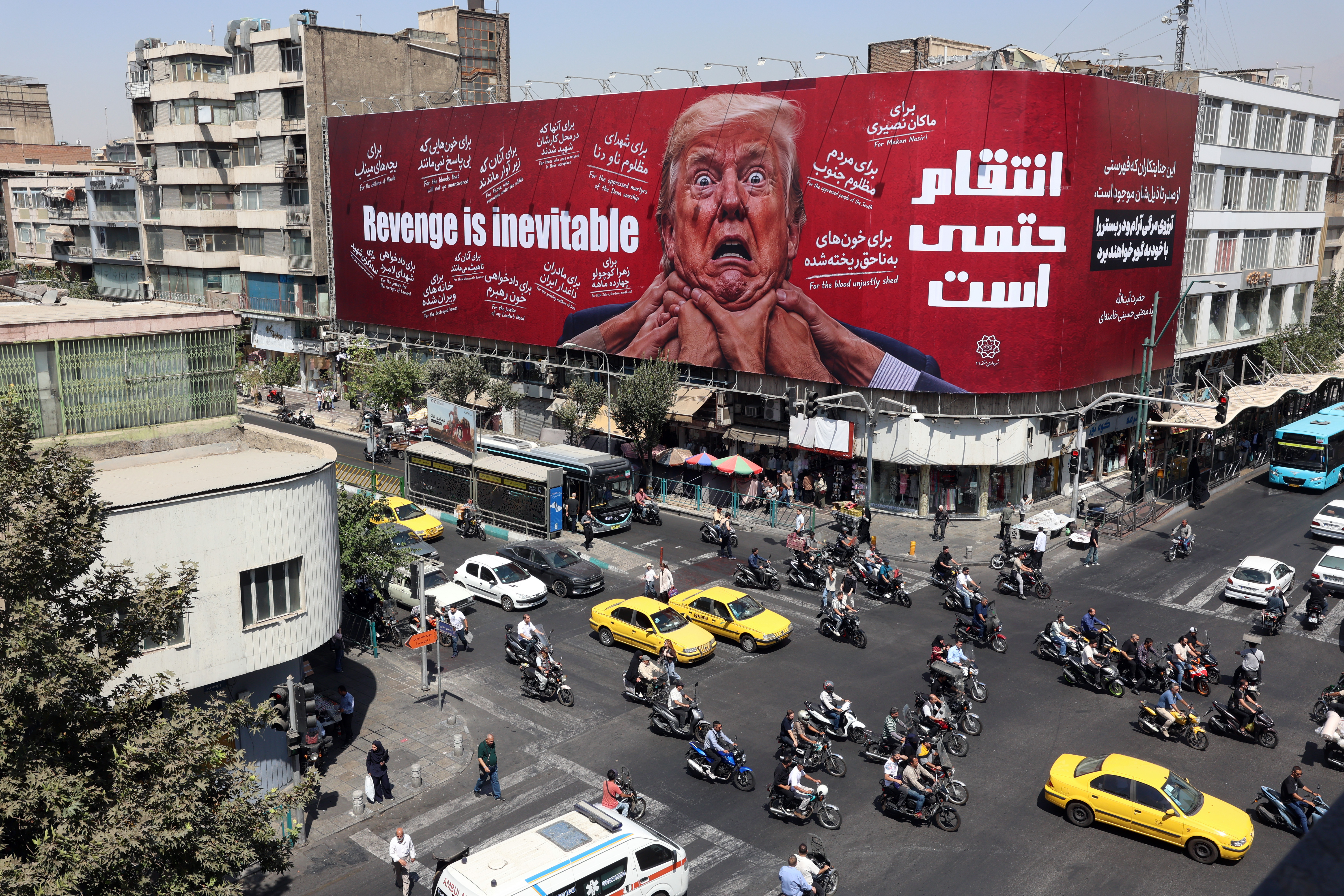 طهران تؤكد الصمود وواشنطن تزعم تصفير صادرات النفط الإيراني