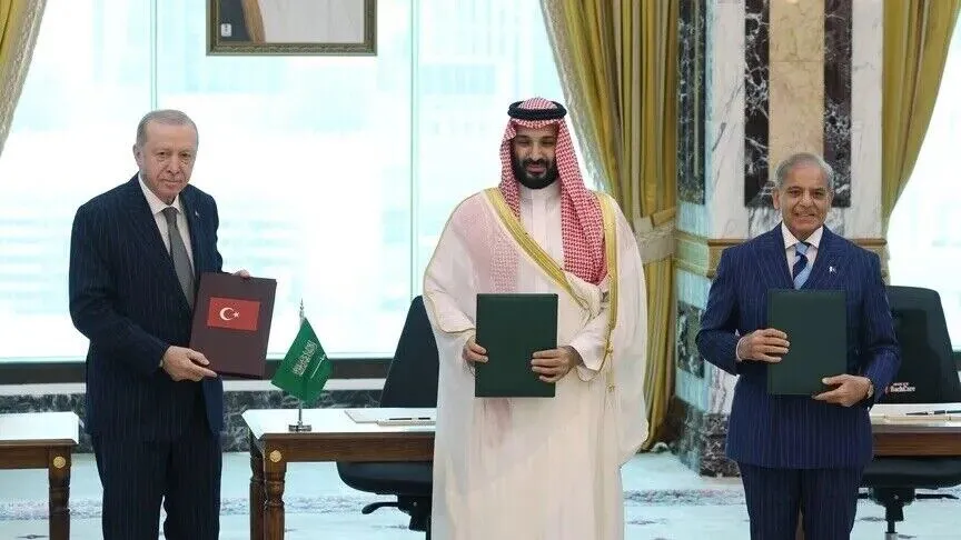إسطنبول تستضيف يوم غد الاثنين أول اجتماع للجنة / اتفاقية مكة للدفاع المشترك / على مستوى وزراء الخارجية والدفاع