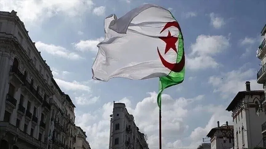 الجزائر تحدد 28 نوفمبر موعدا لإجراء الانتخابات المحلية