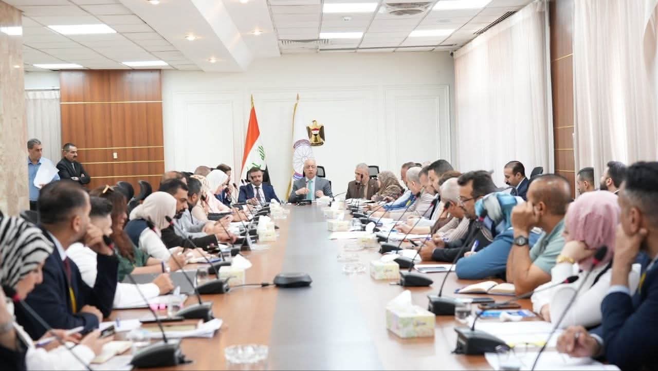 وزارة التخطيط تُناقش أولويات مشاريع الوزارات والجهات غير المُرتبطة بوزارة من القروض الدولية
