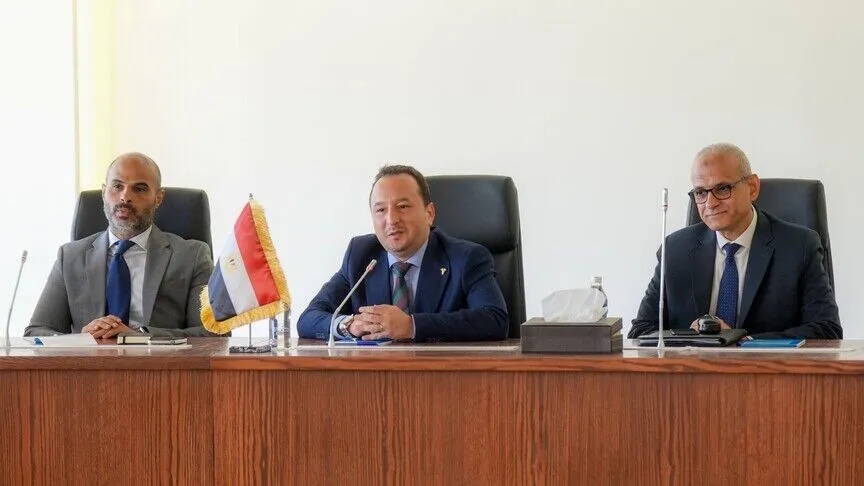 وفد طيران مصري يبحث في دمشق استئناف الرحلات المباشرة بين البلدين