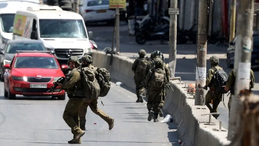 الضفة.. إصابة 4 فلسطينيين برصاص مستوطنين في المغير