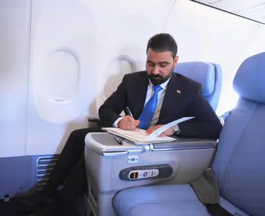 كيف روّض الزيدي عواصف واشنطن وطهران؟