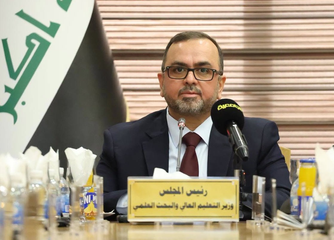 وزير التعليم العالي وكالة يوافق على تخويل الجامعات والكليات والمعاهد صلاحية معالجة نتائج المتقدمين للدراسات العليا