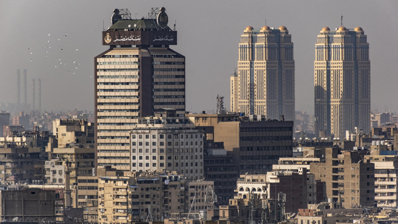 تنسيق إماراتي مصري من أجل “عمل طبيعي” لفروع بنك مصر المستهدفة بعقوبات أميركية (بيان مشترك)