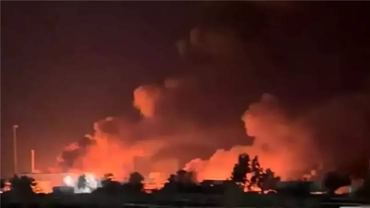 وكالة فارس: دوي انفجارات قرب جزيرة لارك جنوبي إيران