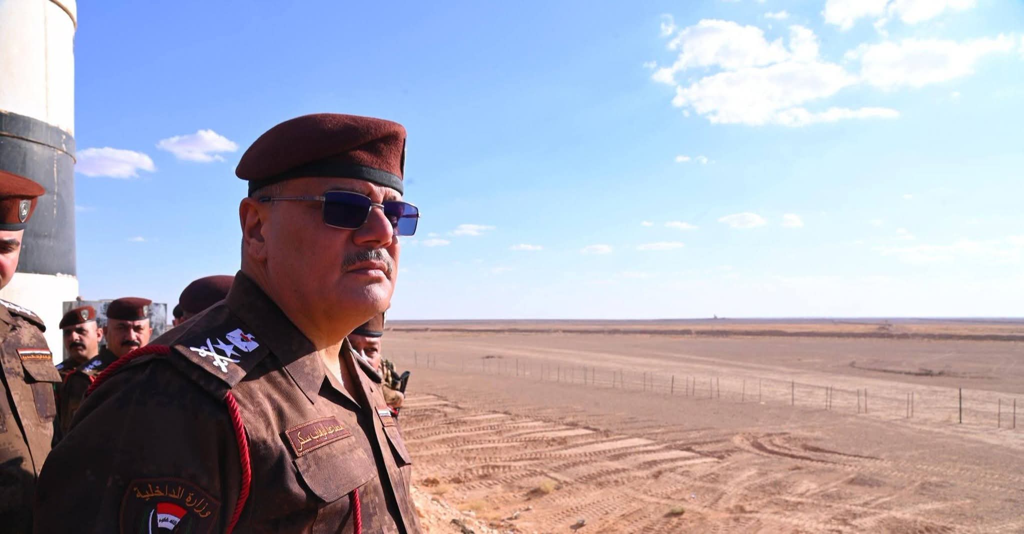 قائد قوات الحدود يزور قيادة حدود المنطقة الثانية ويصل الى المثلث العراقي السوري الاردني غربي الأنبار