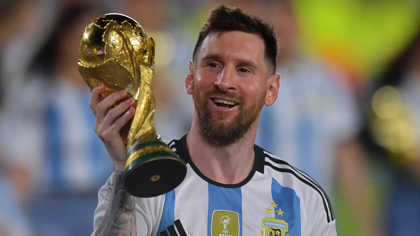 “قدمت كل ما أملك”.. ميسي يودع منتخب الأرجنتين بعد مسيرة 20 عاماً
