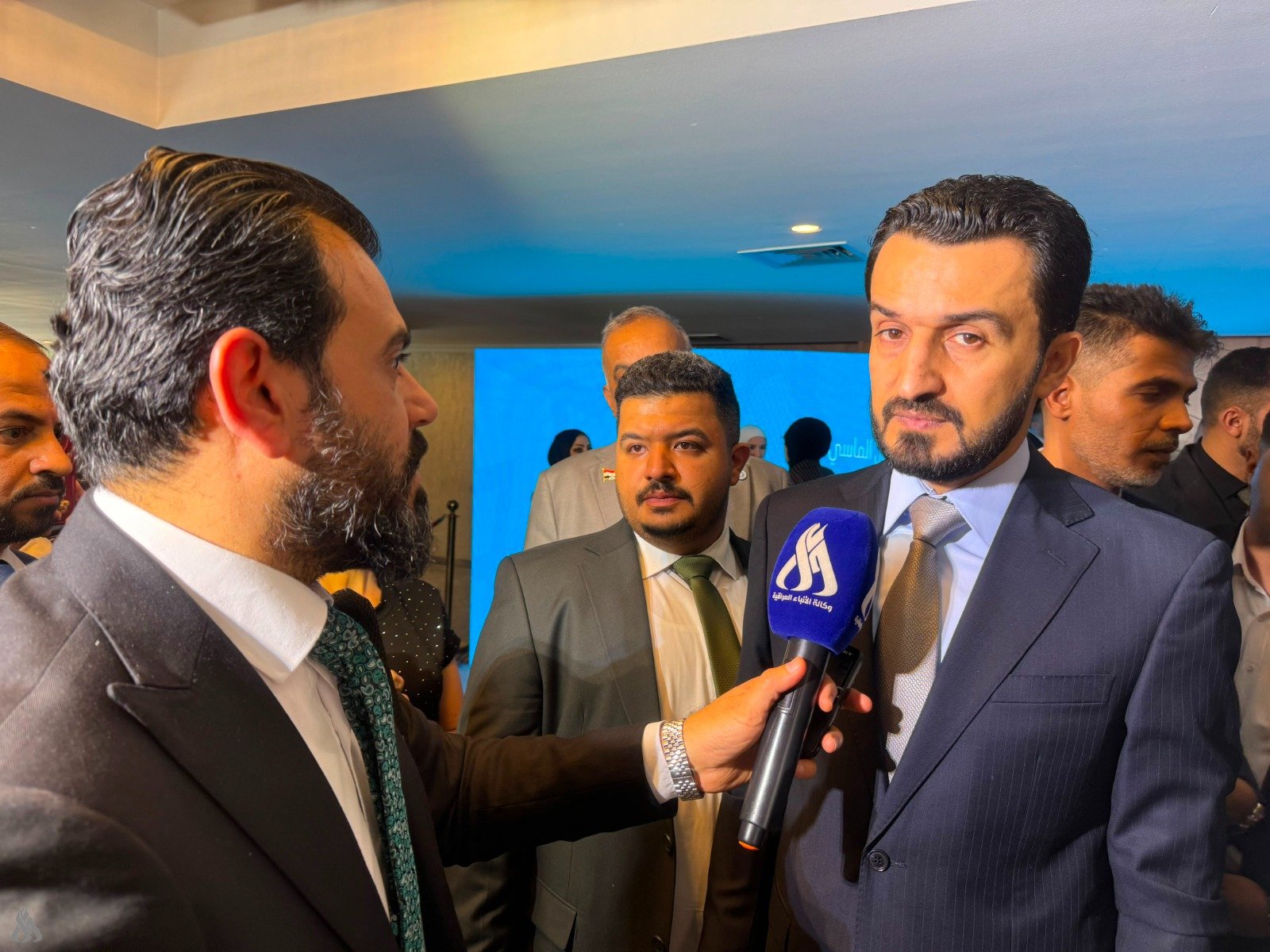 وزير الاتصالات: إجراءات للحد من شركات بيع وشراء الإنترنت بصورة غير شرعية » وكالة الانباء العراقية (واع)