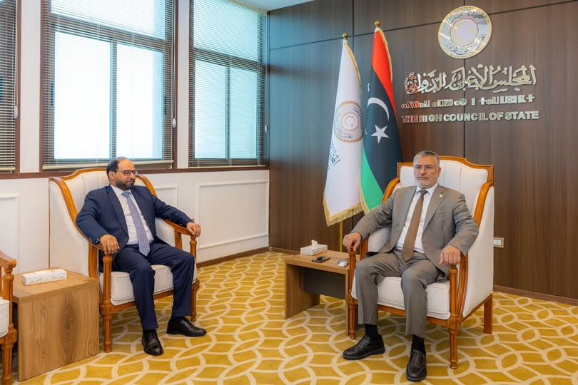 تكالة يبحث مع وزير الثروة البحرية دور القطاع في دعم الاقتصاد الوطني