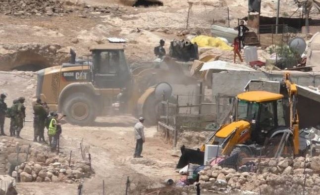 الاحتلال يهدم منشآت سكنية وثروة حيوانية جنوب طوباس