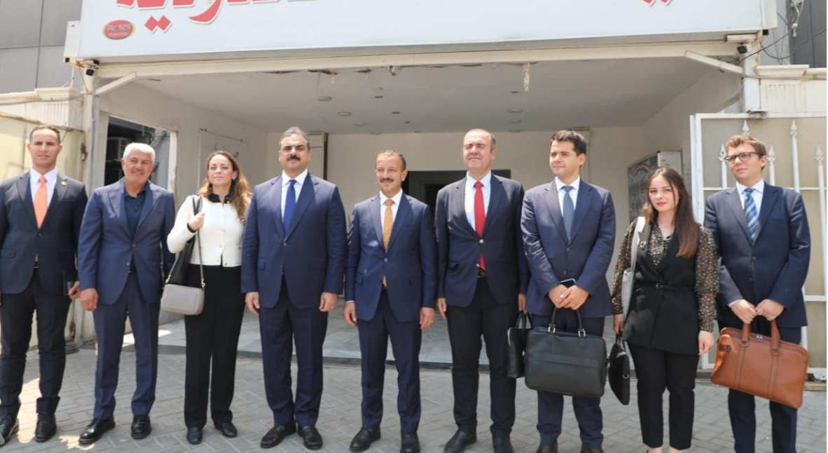 الوائلي يقترح عقد اجتماع لتوحيد تنظيم مرور البضائع بين العراق وسوريا وتركيا