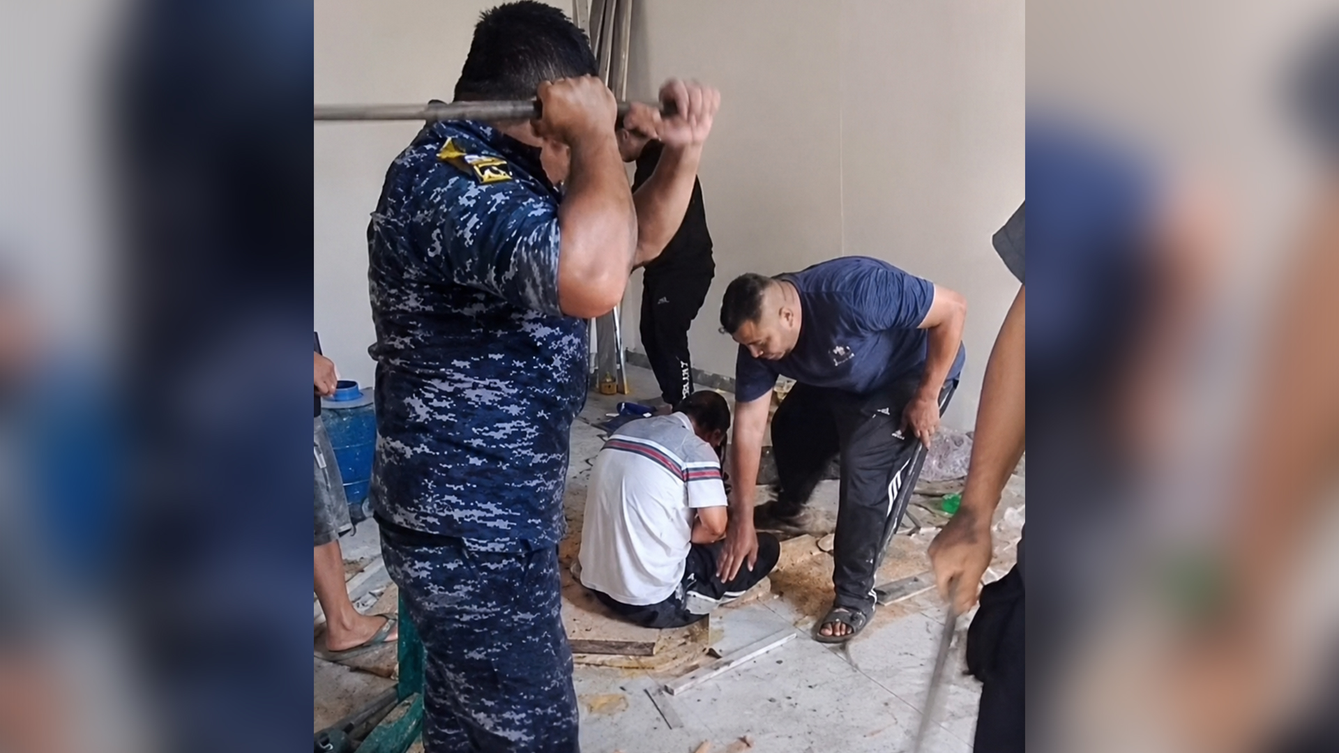 الداخلية توقف منتسباً ارتدى الزي الرسمي خارج الدوام واعتدى على المواطنين