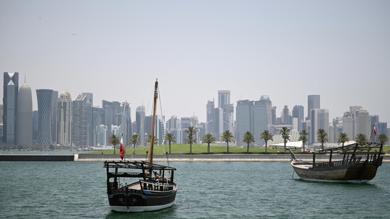 إيران تعتبر طياريها الثلاثة المفقودين أسرى في قطر حتى جلاء مصيرهم