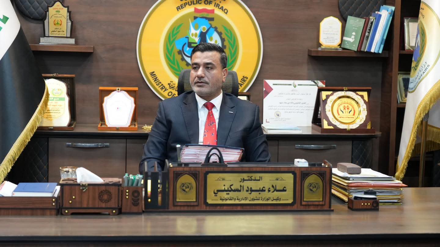 وزارة العمل تبحث مع مكتب رئيس الوزراء برامجها وخدماتها الاجتماعية والاقتصادية